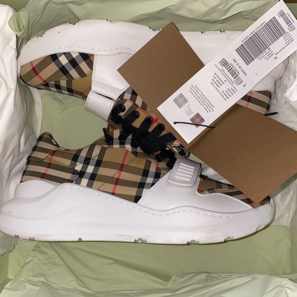 Burberry Vintage Checkmark Runners